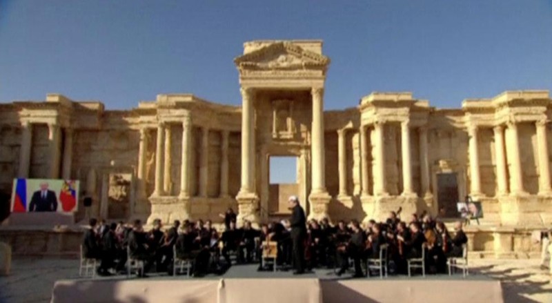 Chum anh: Dan nhac Nga bieu dien o Palmyra, Syria-Hinh-8